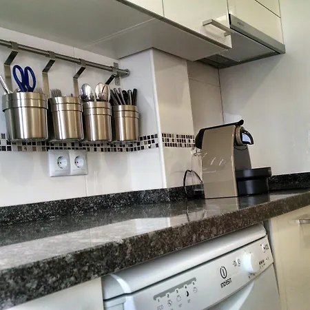 Estupendo Piso De 3 A 5 Min A Pie Plaza Mayor *